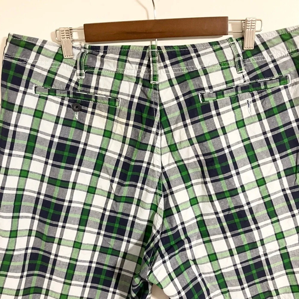 GAP 100% Cotton Plaid Mid Rise Flat Front Chino Short Green Men's 38